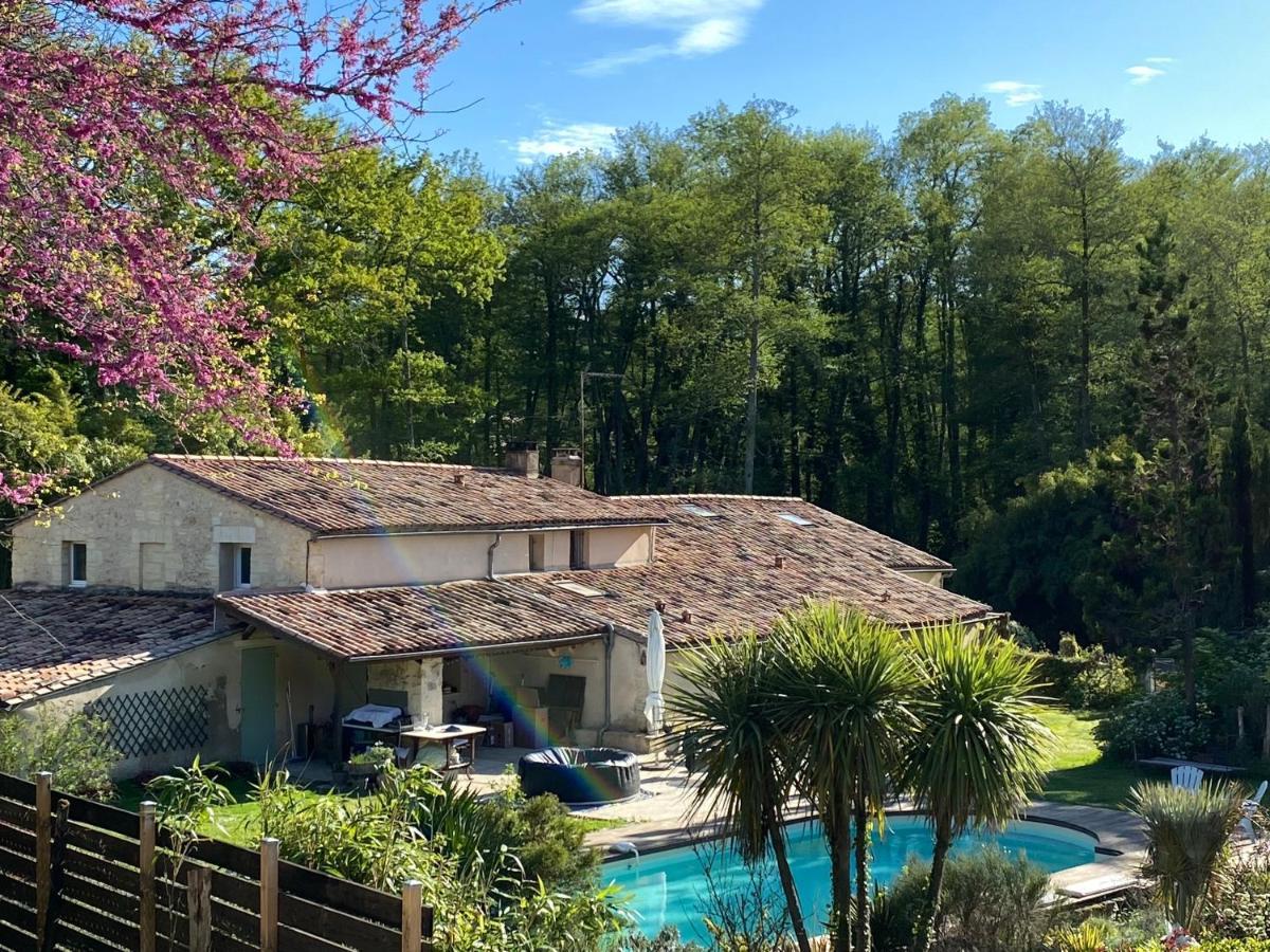 Gite La Maison De La Pimpine Lignan De Bordeaux Bagian luar foto
